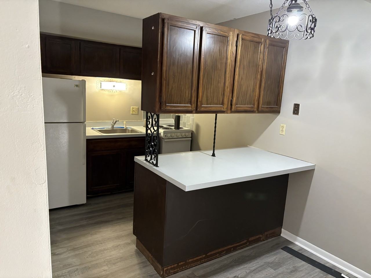 2829 Douglas Avenue - Photo 5 of 11