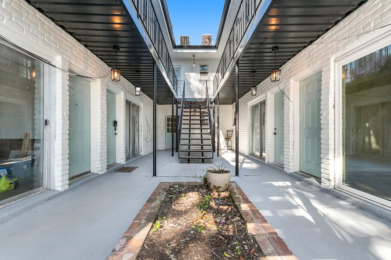 130 Labarre Drive - Photo 3 of 10