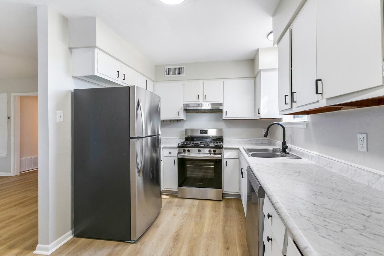 130 Labarre Drive - Photo 7 of 10