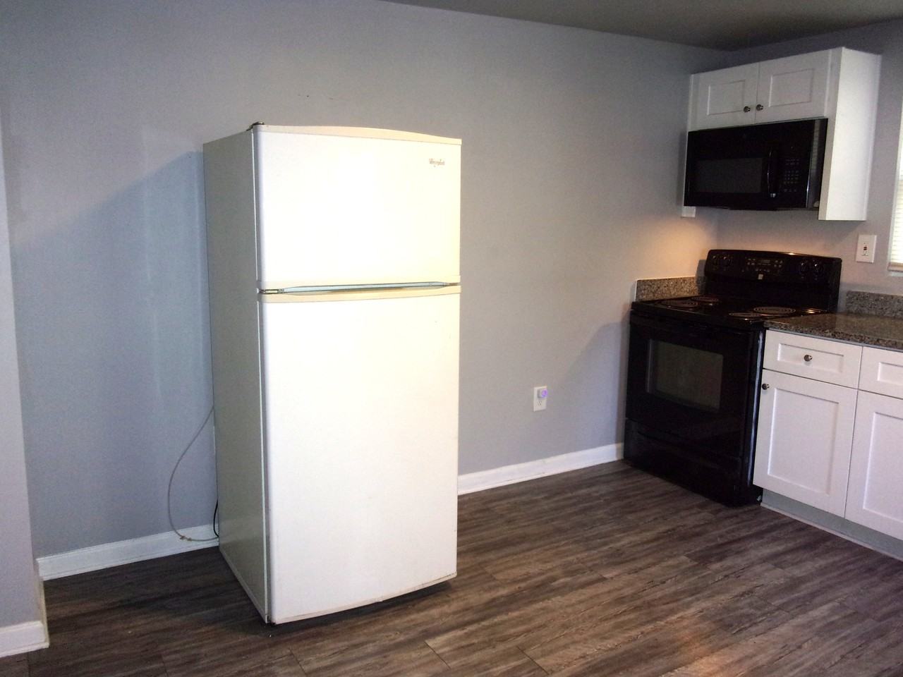 307-A Hall Street - Photo 5 of 12