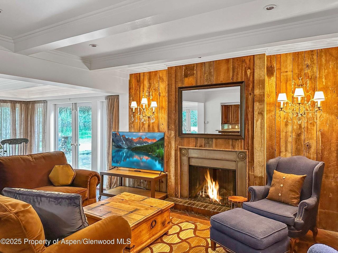 1425 Red Butte Drive - Photo 6 of 35