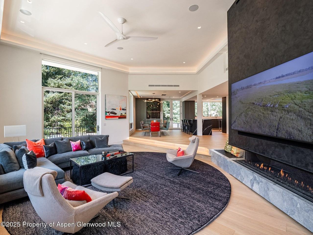 1440 Crystal Lake Road - Photo 4 of 44