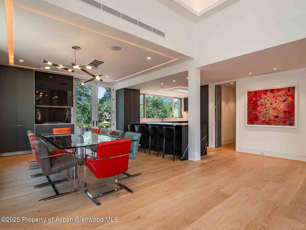 1440 Crystal Lake Road - Photo 5 of 44