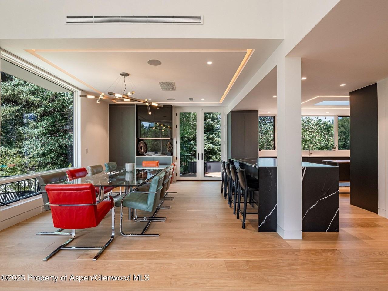 1440 Crystal Lake Road - Photo 6 of 44