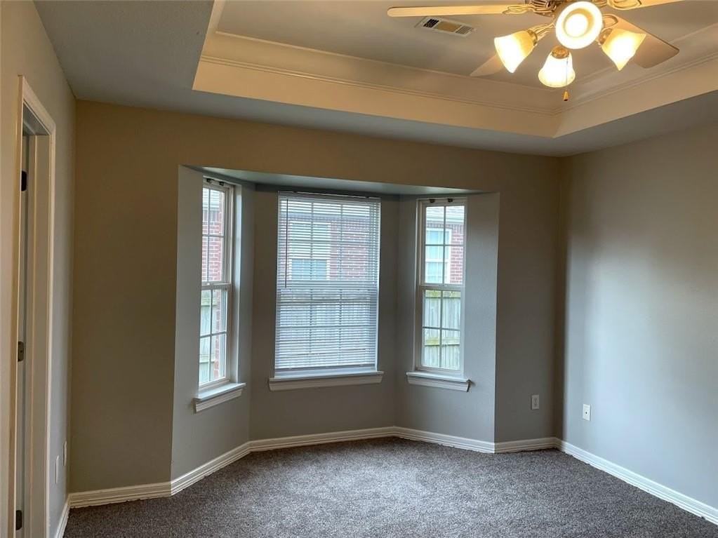 905 Sw Cheyenne Dr - Photo 5 of 10