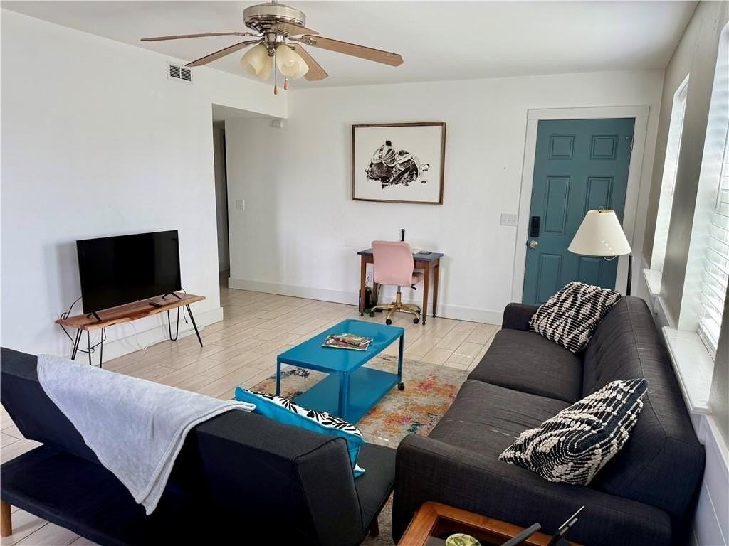 2501 Purdue Cir - Photo 7 of 36