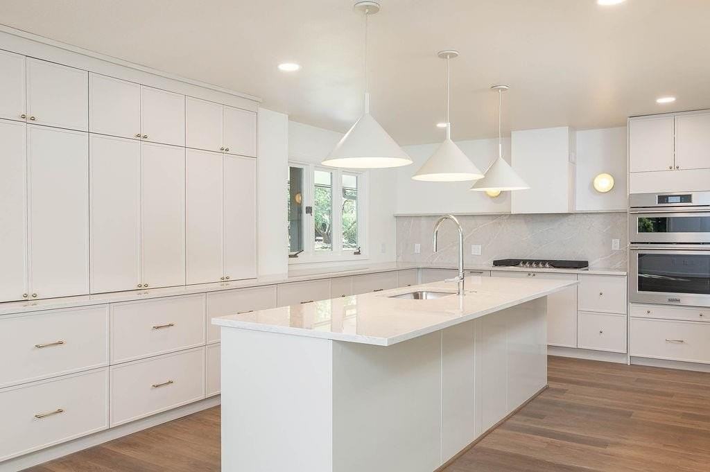 884 N Shrewsbury Ln - Photo 6 of 38