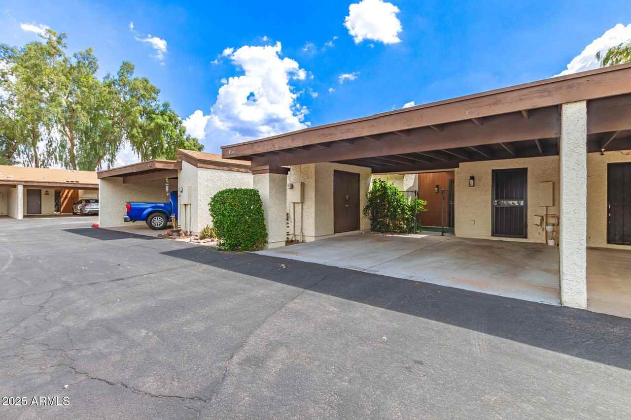 4561 West Mclellan Road - Photo 3 of 32