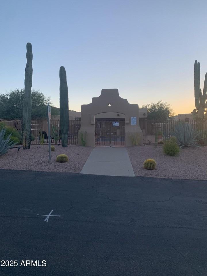 38065 N Cave Creek Rd Unit 20 #20 - Photo 7 of 47