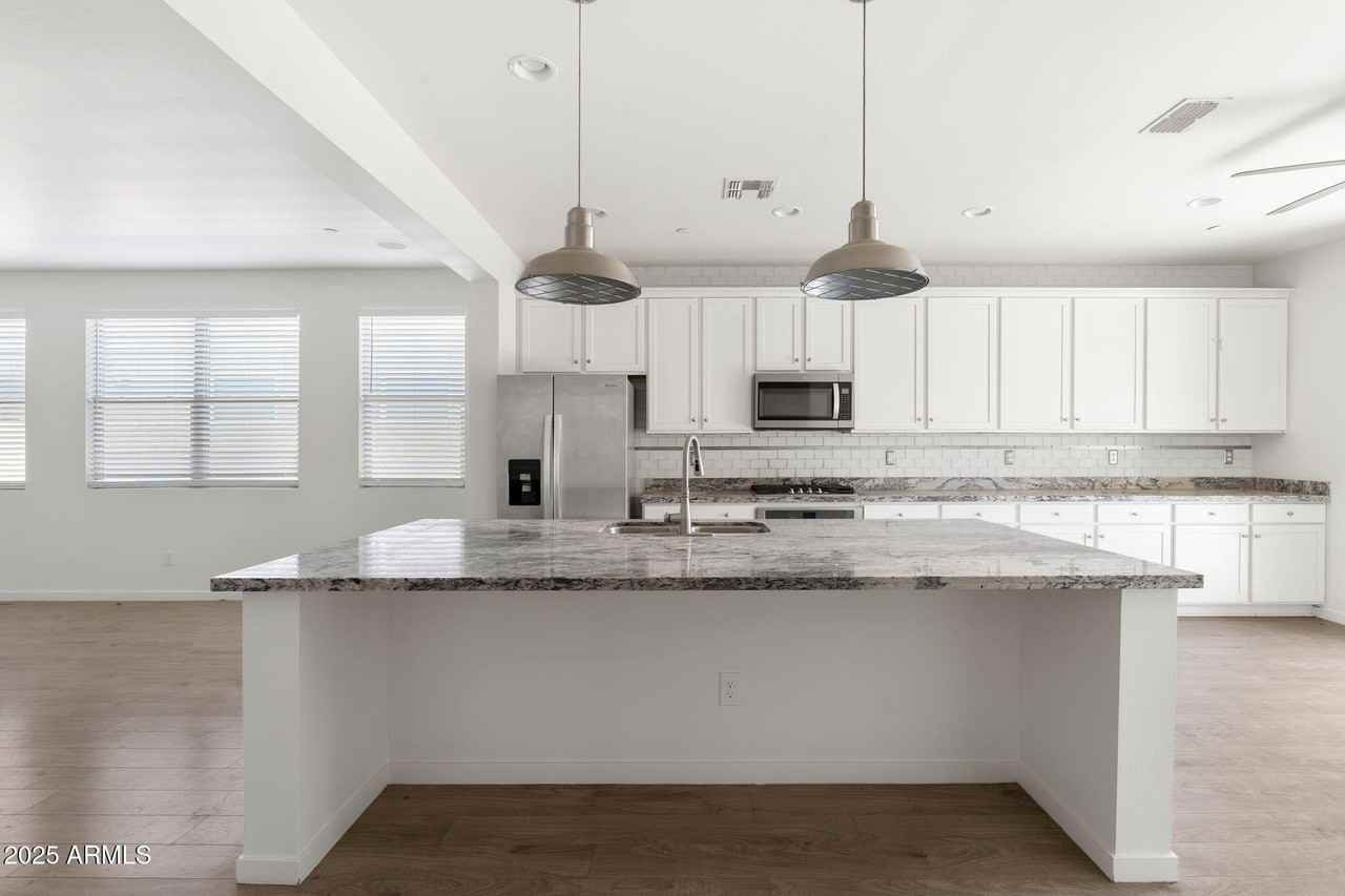 21451 West Palm Lane