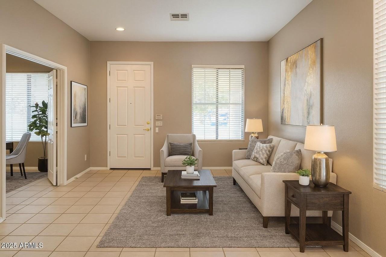 231 E Krista Way - Photo 3 of 20