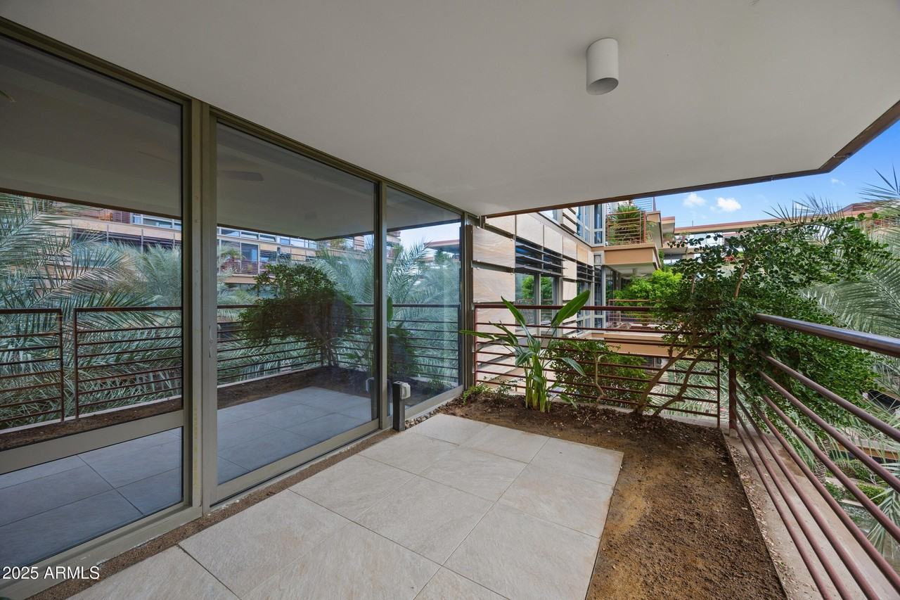 7137 E Rancho Vista Dr Unit 4003 #4003 - Photo 2 of 32