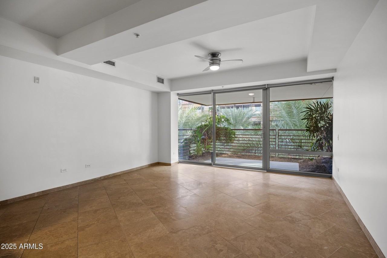 7137 E Rancho Vista Dr Unit 4003 #4003 - Photo 7 of 32