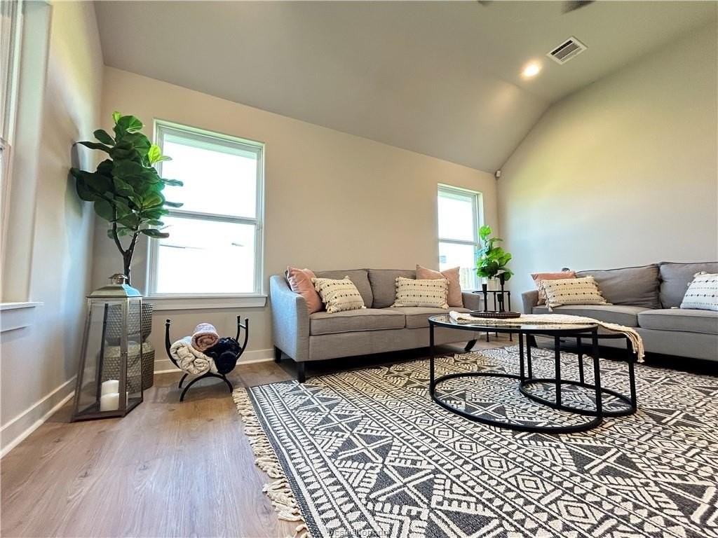 1935 Pinemont View Dr - Photo 7 of 21