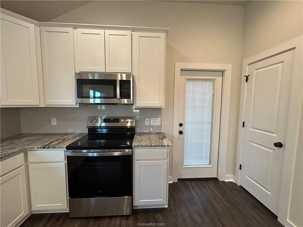 2857 Messenger Way - Photo 4 of 16