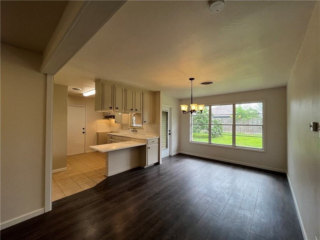 4818 Trinity Dr - Photo 2 of 11