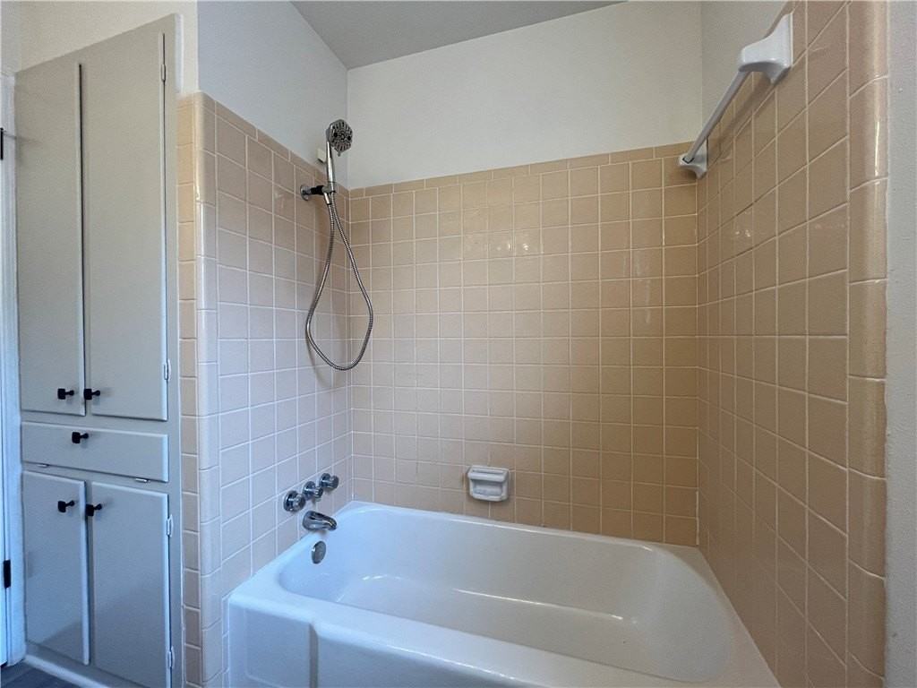 4818 Trinity Dr - Photo 6 of 11