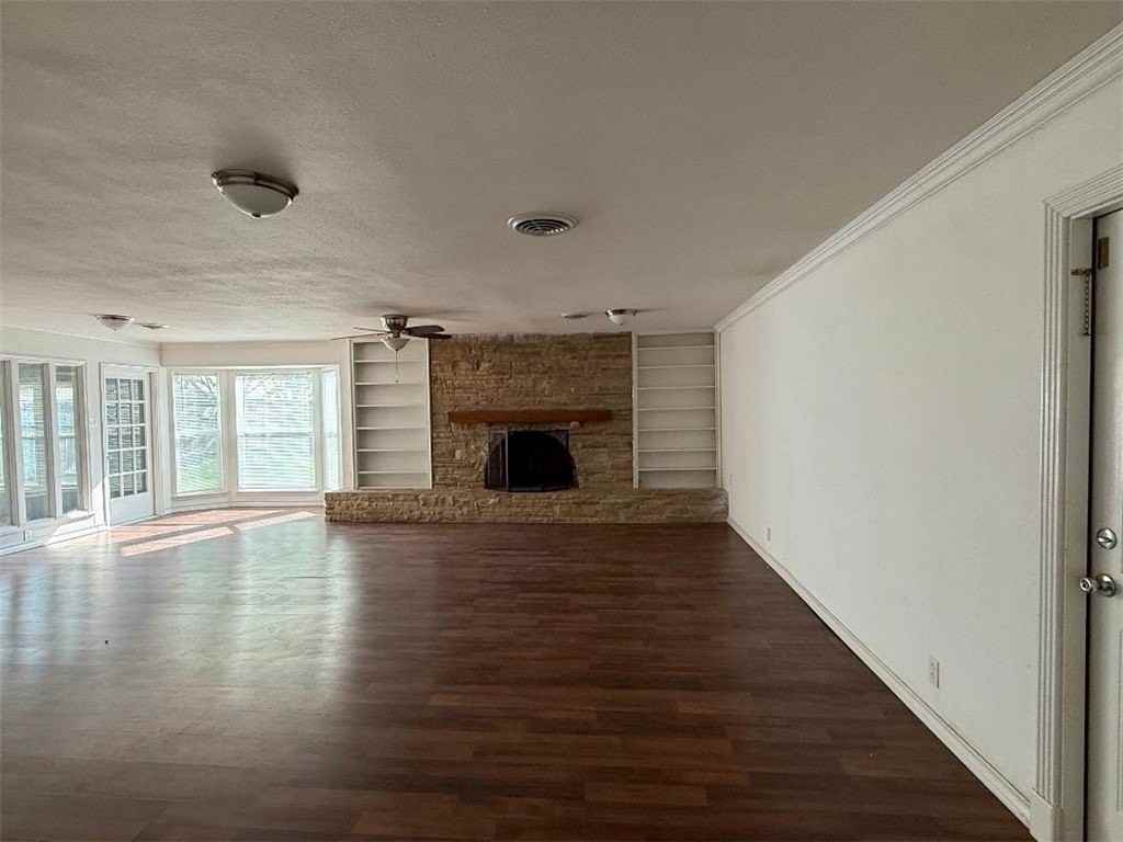 108 Park Pl - Photo 4 of 24