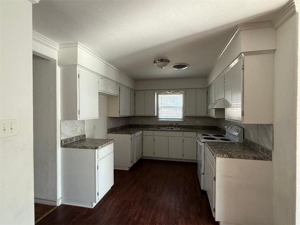 108 Park Pl - Photo 7 of 24