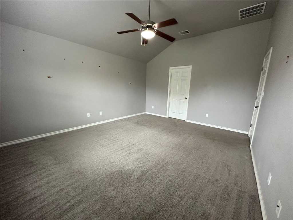 2217 Mangrove Dr - Photo 7 of 28