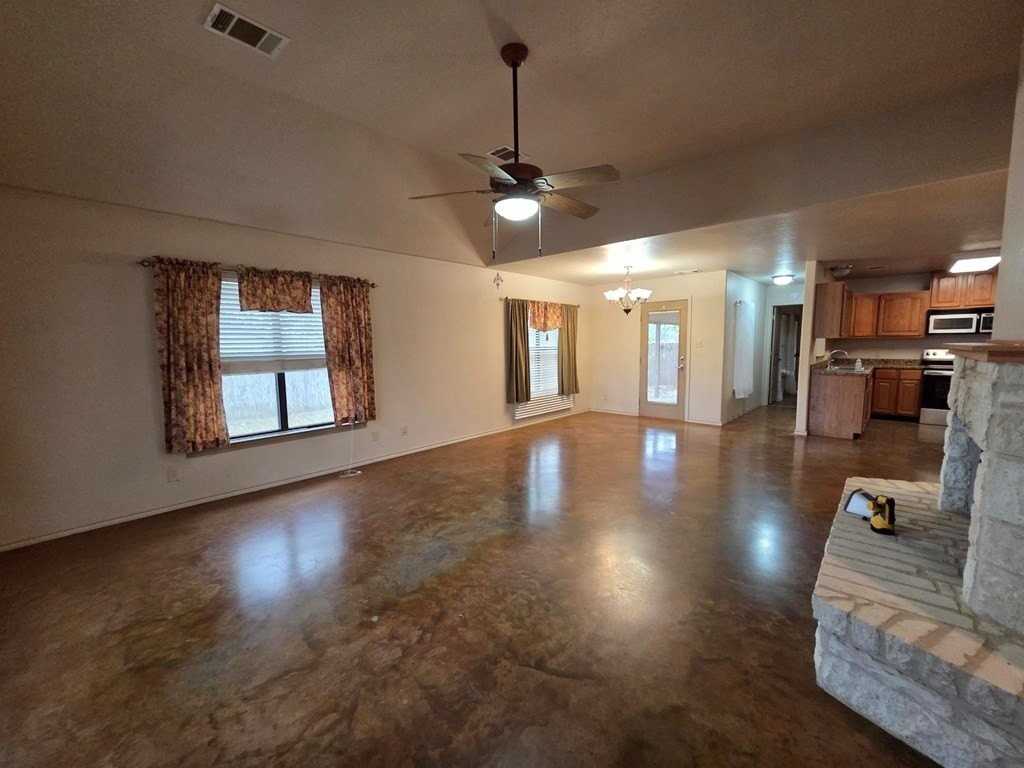 237 Green Oaks Loop - Photo 6 of 19