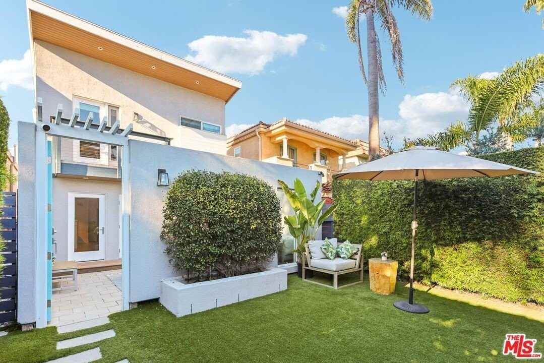 665 Washington Boulevard - Photo 3 of 44