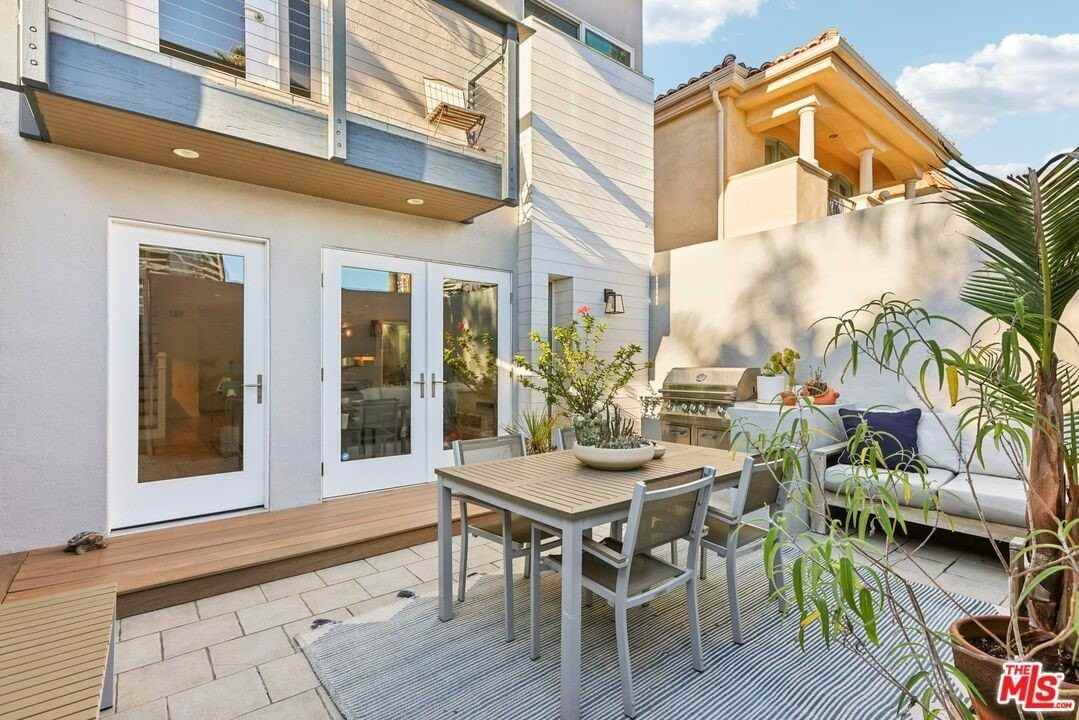 665 Washington Boulevard - Photo 5 of 44