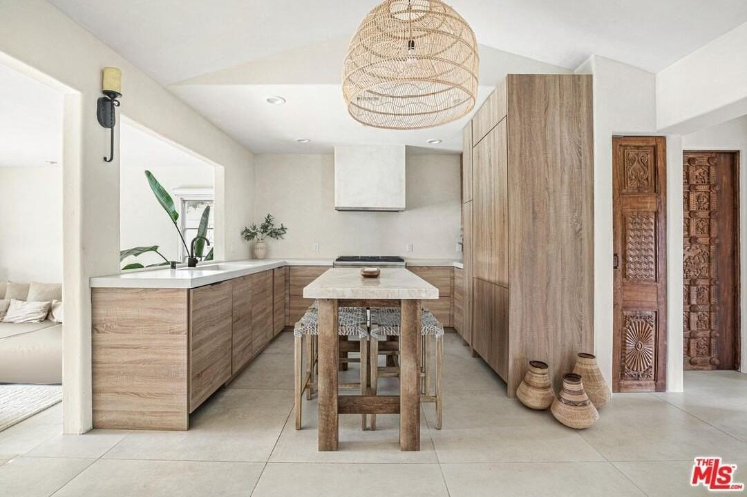 4267 Murietta Ave - Photo 5 of 14