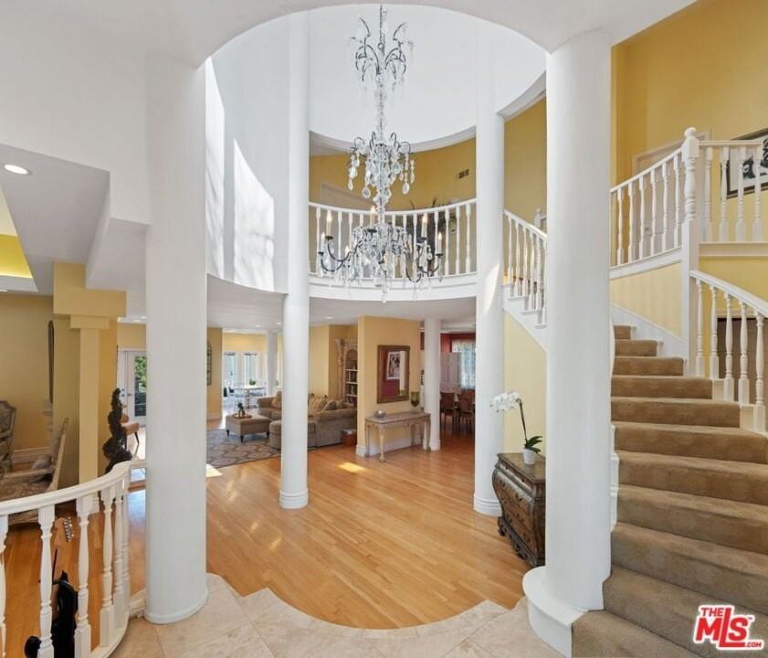 2202 West San Vicente Boulevard - Photo 2 of 19