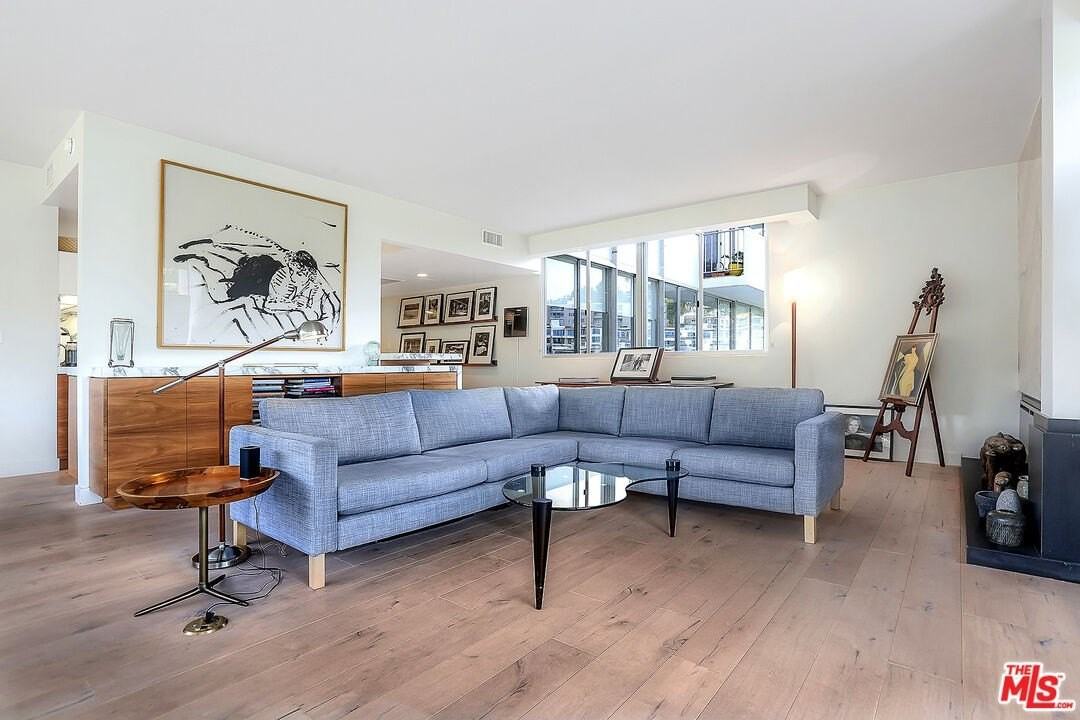 17352 West Sunset Boulevard #301 - Photo 6 of 25