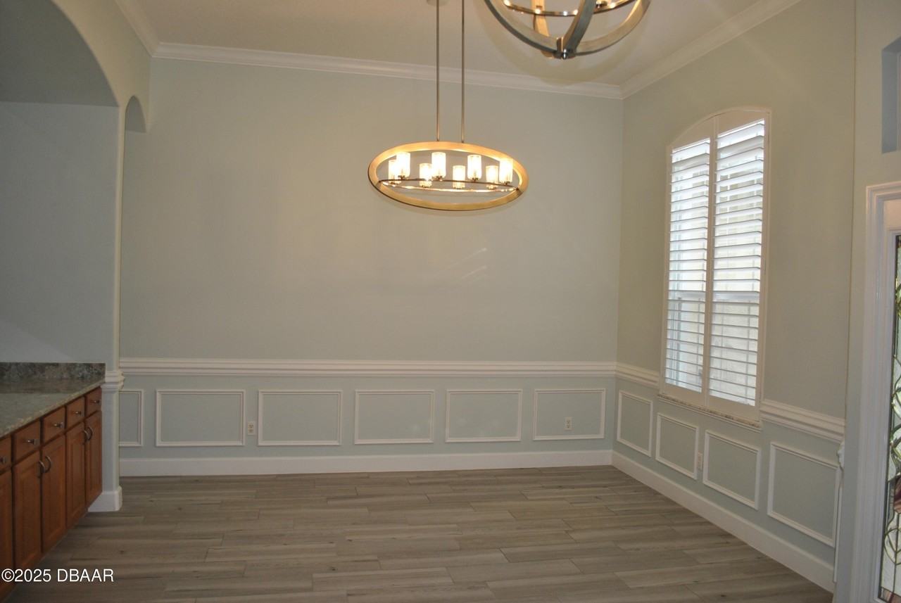 128 Centennial Park Dr - Photo 5 of 50