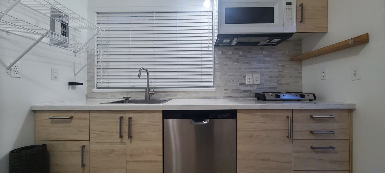 1915 159A Street - Photo 3 of 13