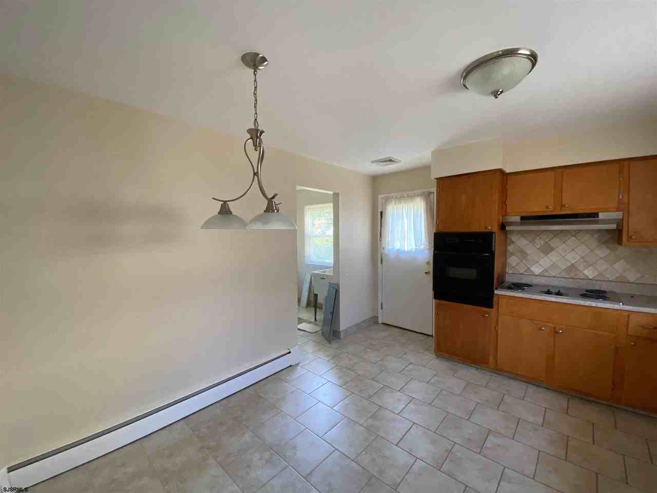 4019 Crossan Ave - Photo 4 of 12