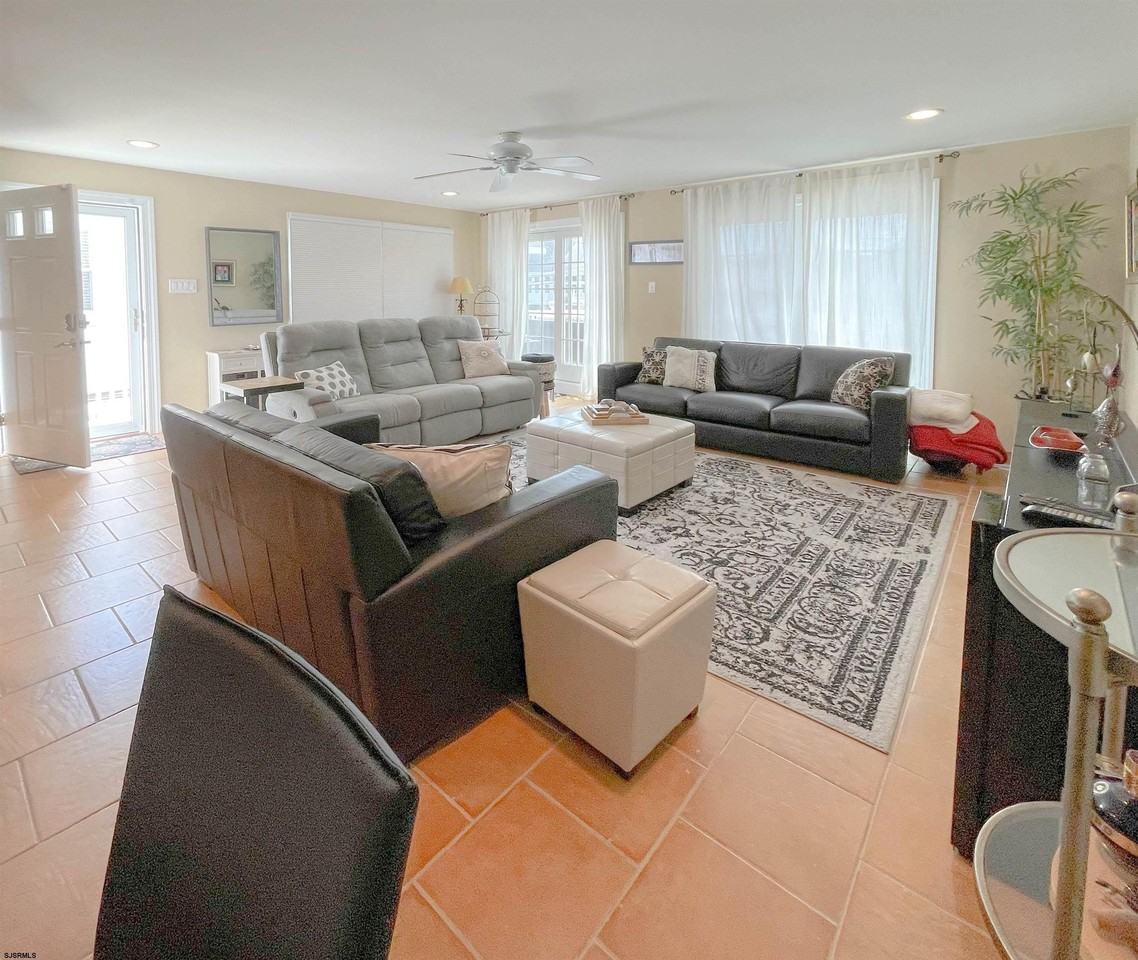 111 N Washington Ave #B - Photo 4 of 20