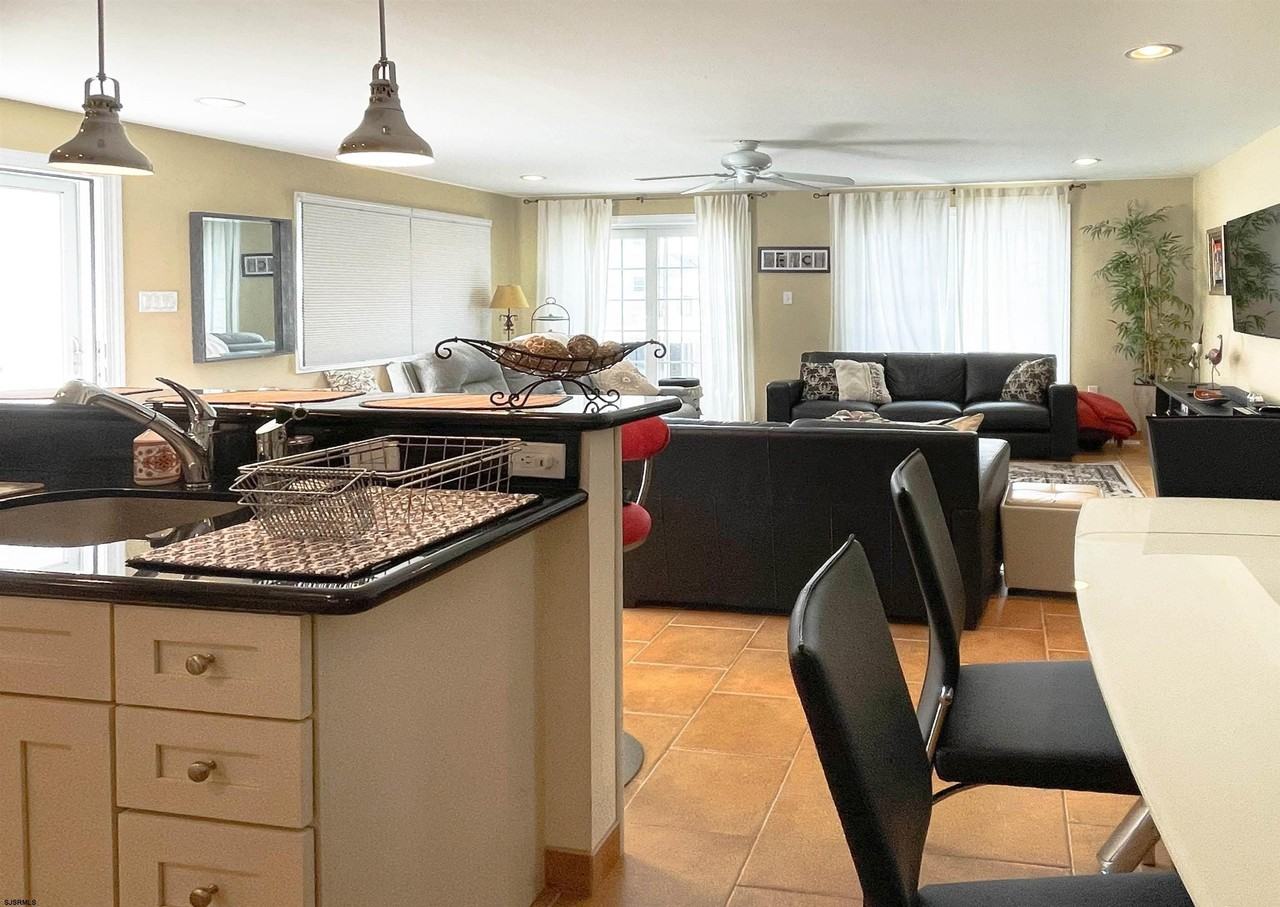 111 N Washington Ave #B - Photo 5 of 20