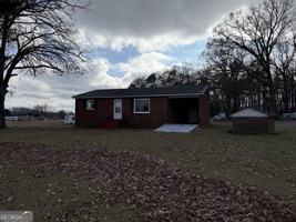 featured image of 2381 Rat Kinney Rd