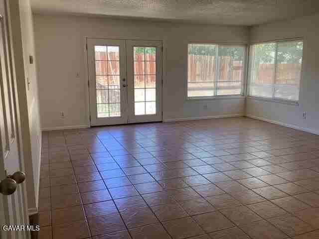 44745 Christie Ave - Photo 5 of 18