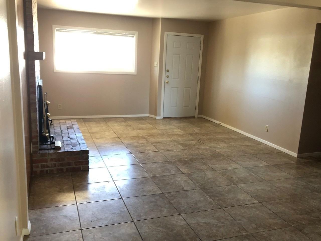 5800 Bobwhite Ave - Photo 2 of 20