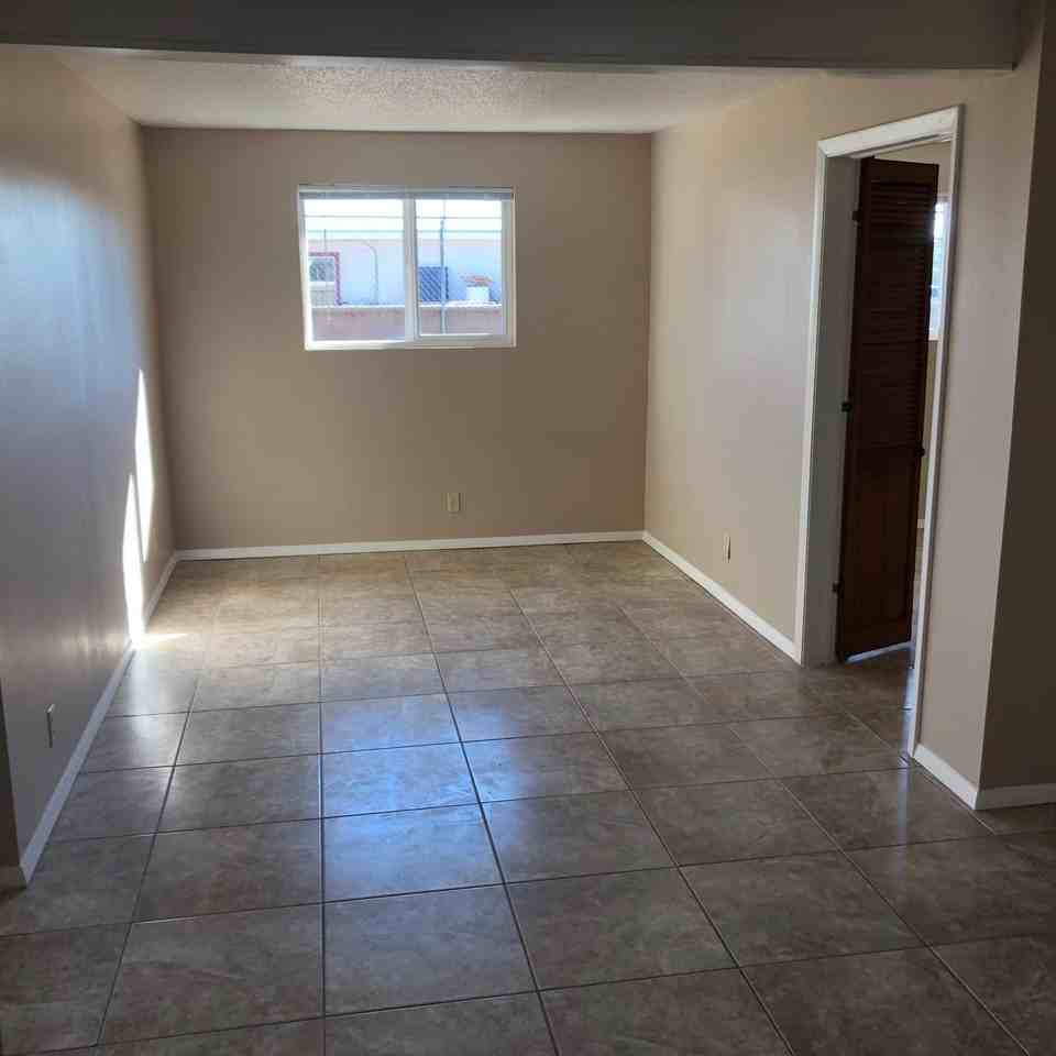 5800 Bobwhite Ave - Photo 6 of 20