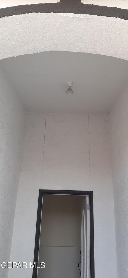 5466 Buffalo Creek Drive - Photo 2 of 41