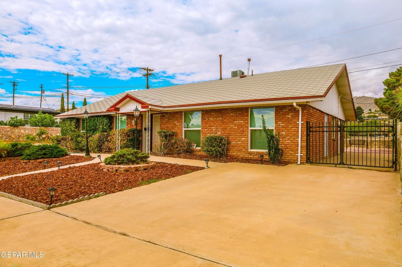 5822 Beaumont Pl - Photo 3 of 20