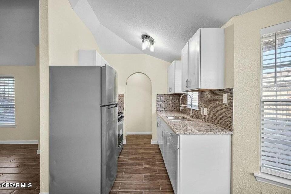 5944 Bridalveil Dr - Photo 5 of 13