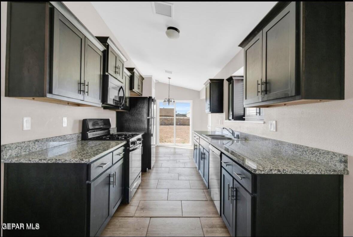 11041 Gem Valley Rd - Photo 2 of 12