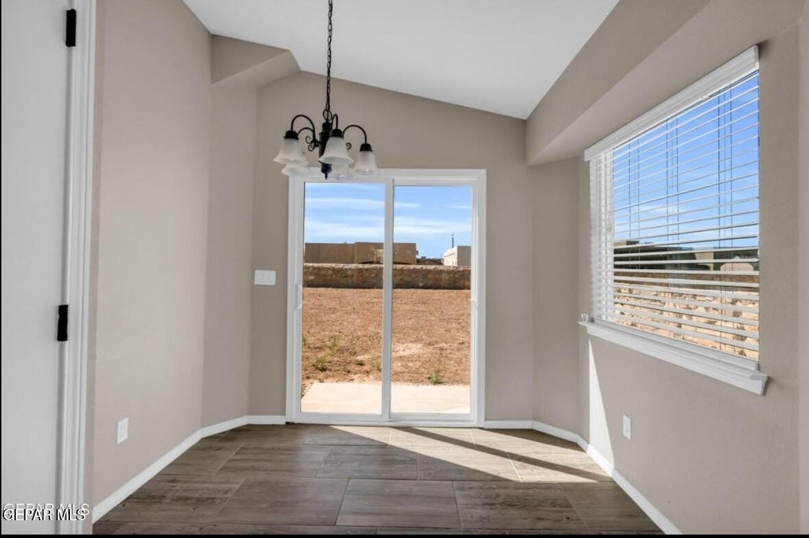 11041 Gem Valley Rd - Photo 5 of 12