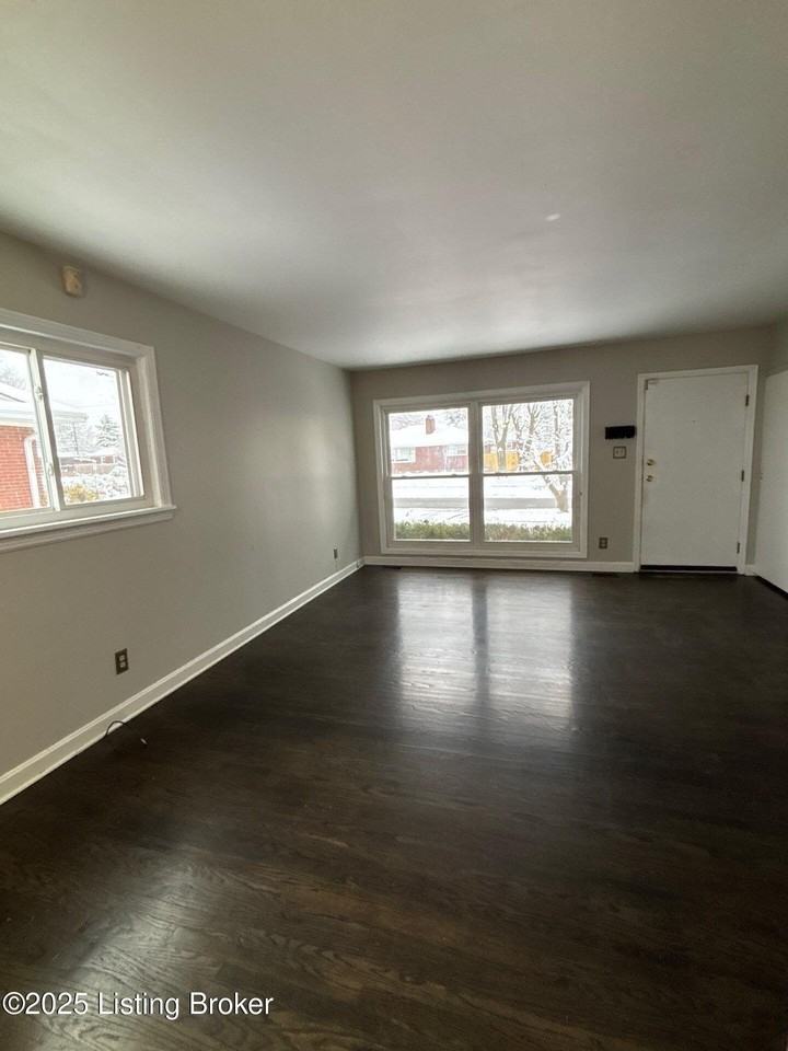 3445 Allison Way - Photo 2 of 27