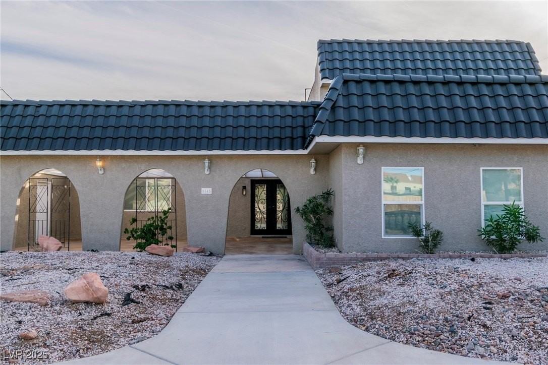 6845 Coley Ave - Photo 2 of 50