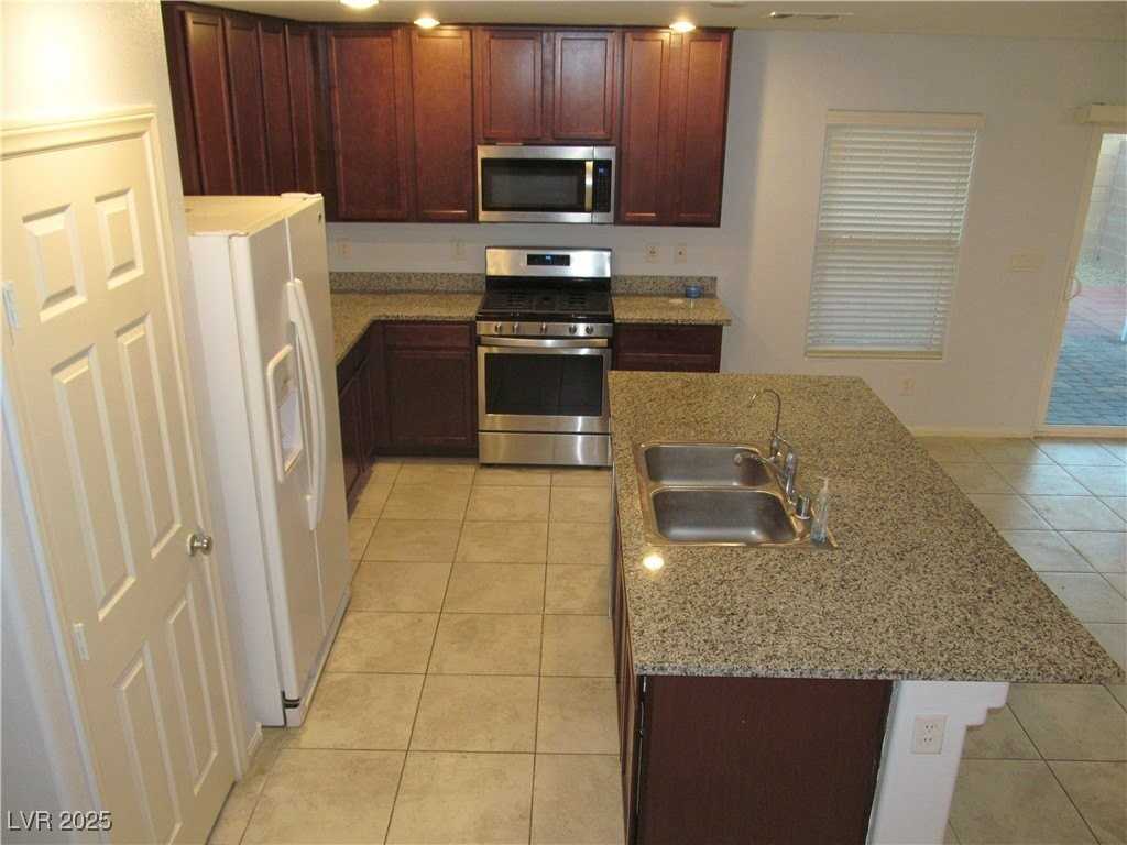 5730 Casa Branca Street - Photo 4 of 28