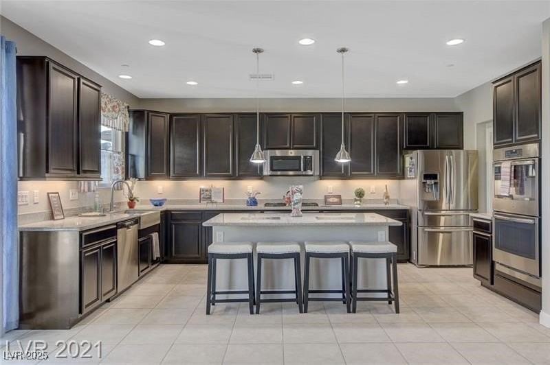 1062 N Water St - Photo 7 of 38