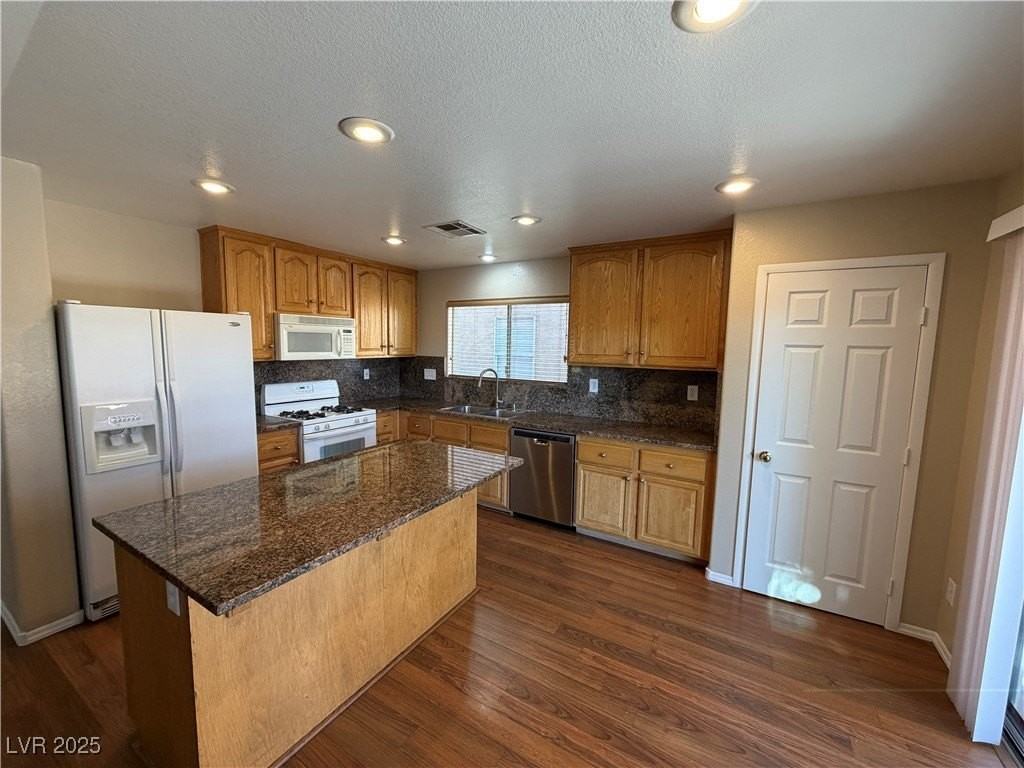 6720 Boston Tea Street - Photo 6 of 25