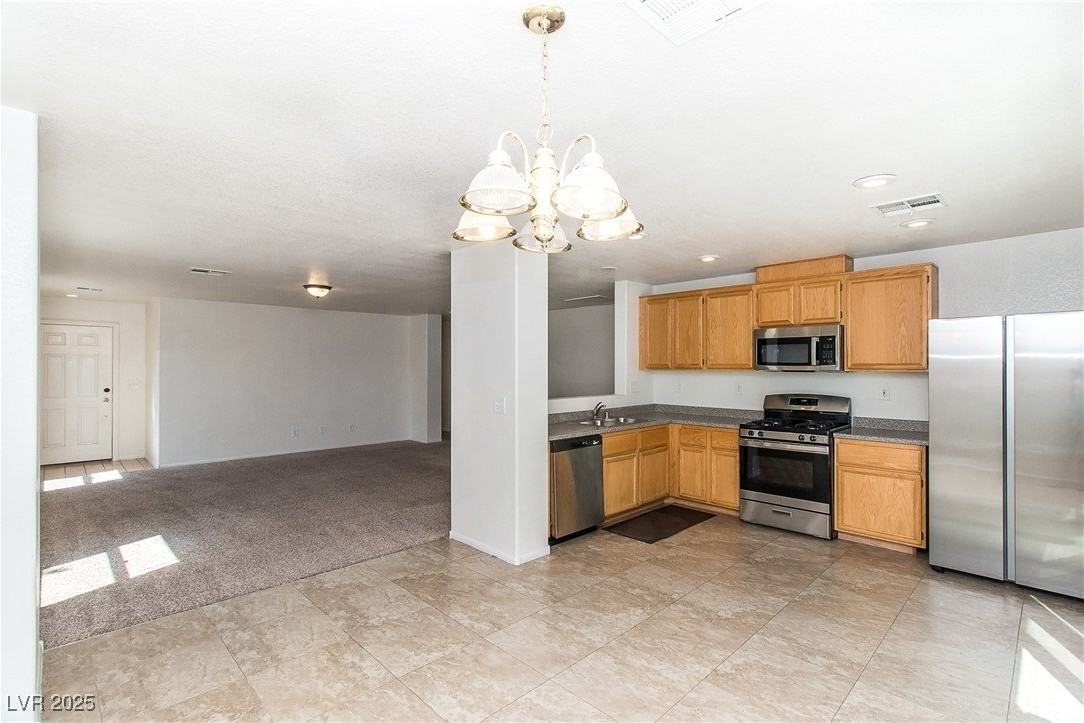 8200 Calico Wind St - Photo 7 of 36